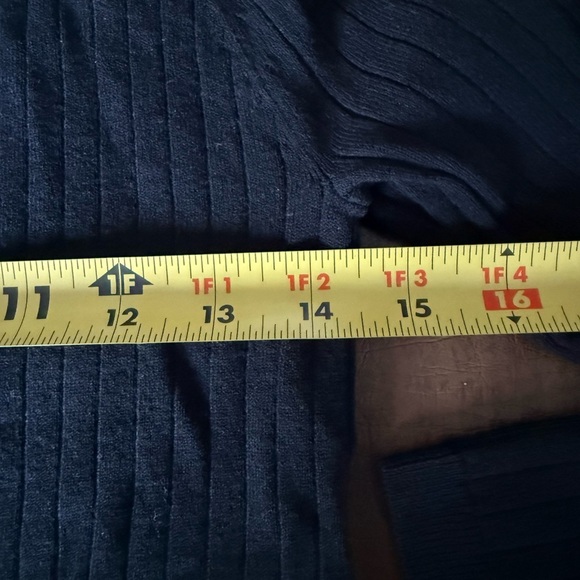 NWT Ann Taylor Ribbed Off Shoulder Black Long Sleeve Sweater SZ LP - Picture 10 of 10